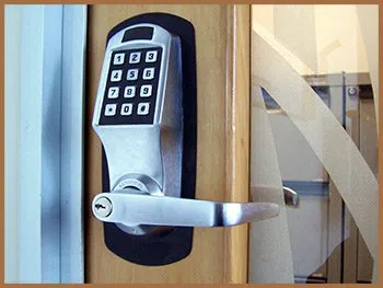 City Locksmith Shop Pearland, TX 281-915-1523 - 12-business-locksmith